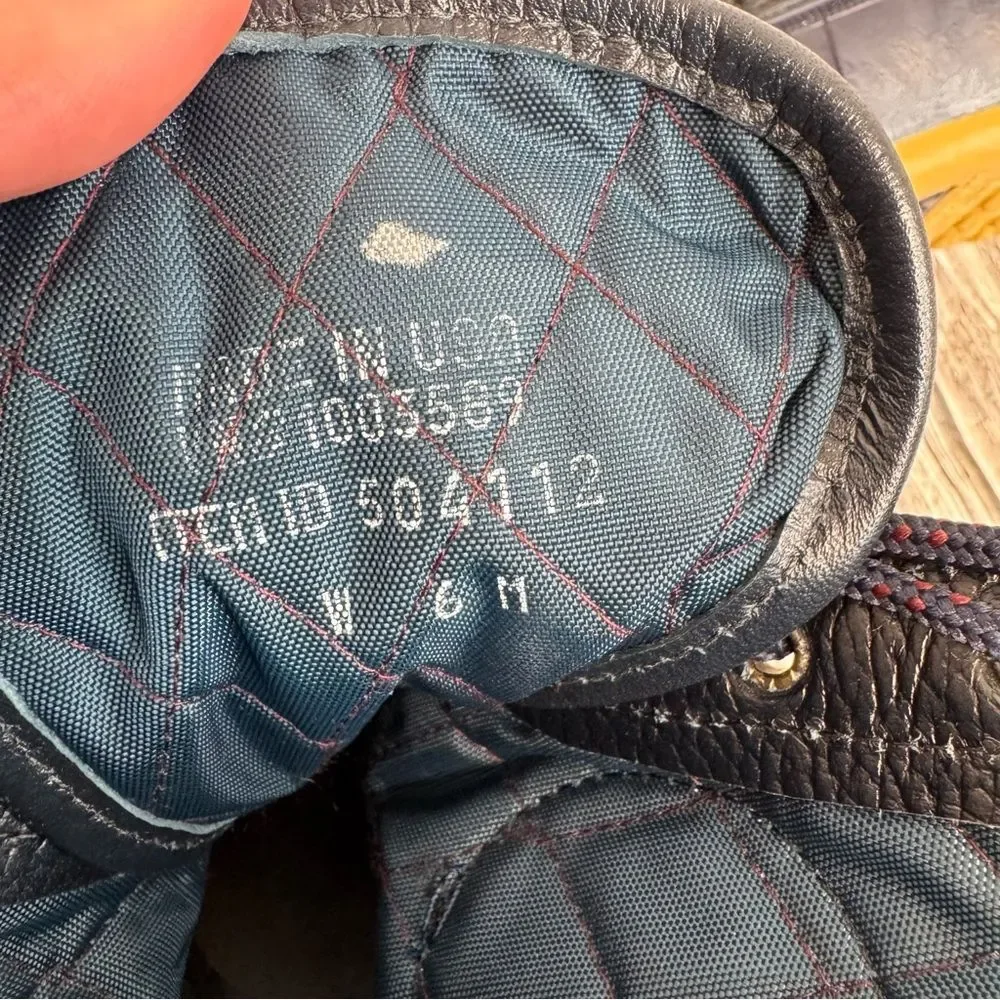 Women's LL Bean Explore the Maine Quilted Duck Boots 6 Navy Burgundy Tan